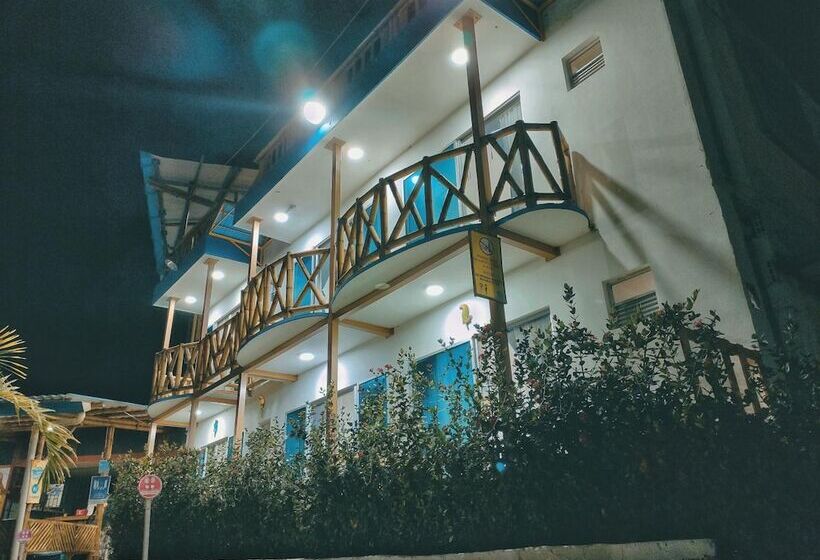 هتل La Rivera Playa Palomino