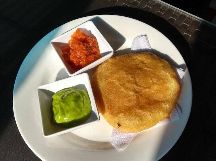 هتل La Rivera Playa Palomino