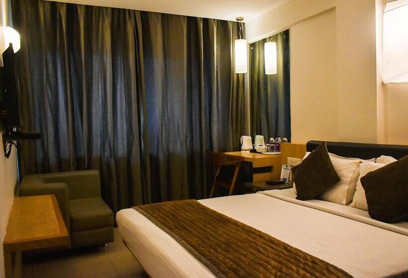 בית מלון כפרי Nexstay Asma Tower