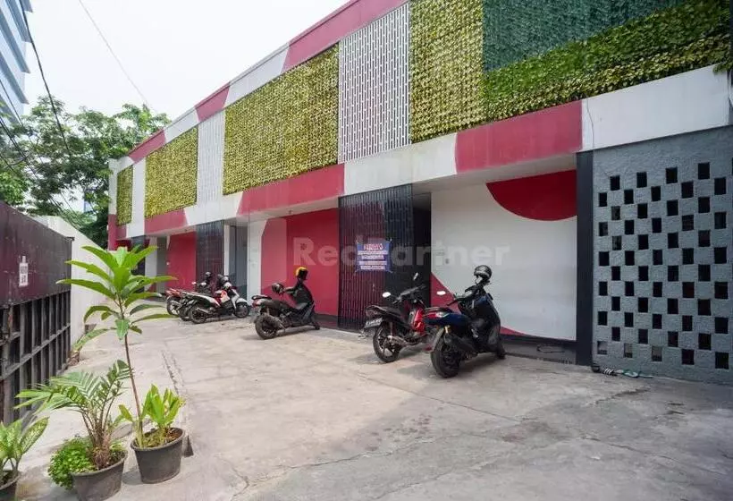 ユースホステル J&b Rooms Utan Kayu Jakarta Mitra Reddoorz