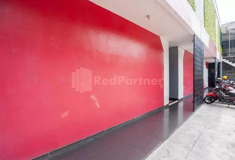 ユースホステル J&b Rooms Utan Kayu Jakarta Mitra Reddoorz