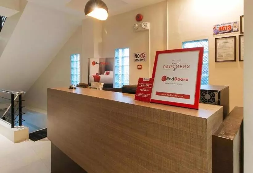 Retkeilymaja Reddoorz @ Golite Old Albay