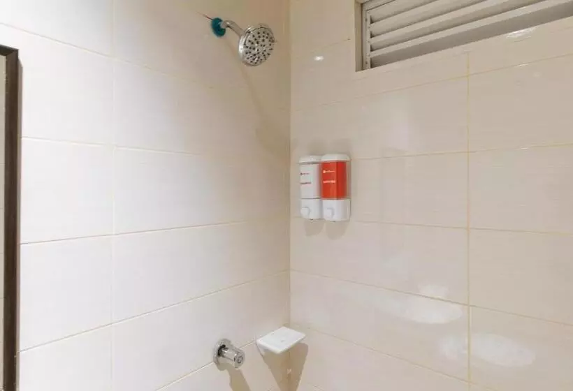 Retkeilymaja Reddoorz @ Golite Old Albay