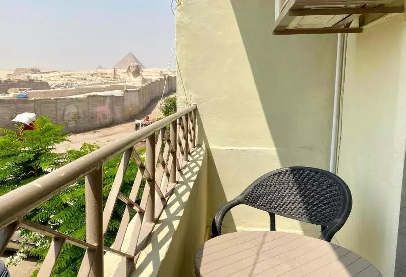 تختخواب و صبحانه Key Of Pyramids View Inn