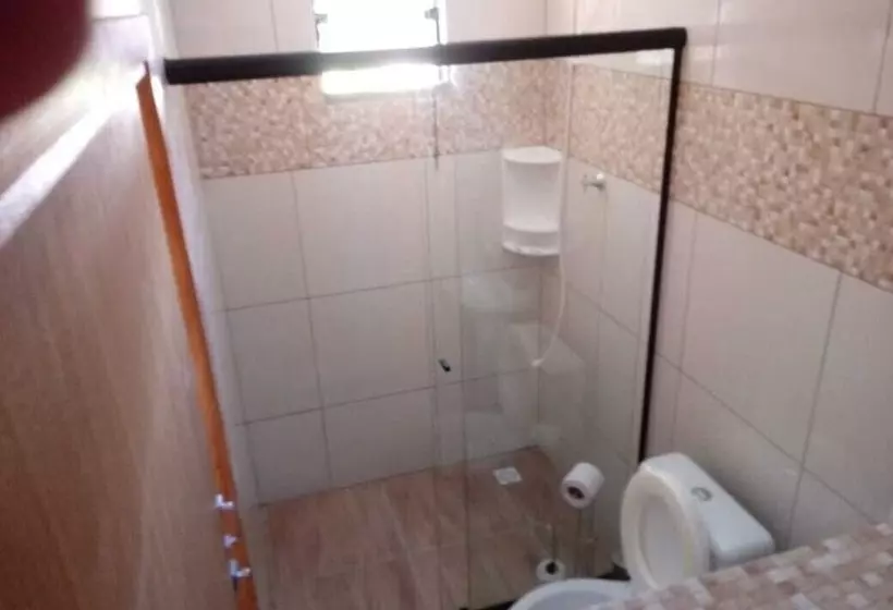 簡易ホテル Pousada Ararat