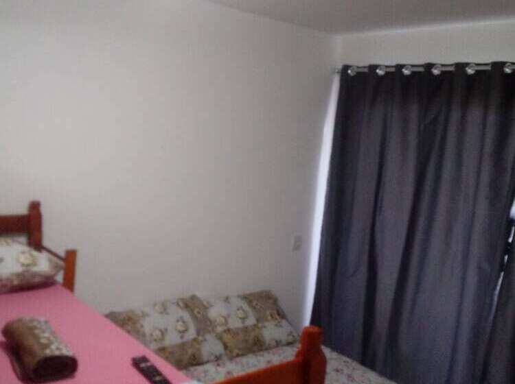 مسافرخانه Pousada Ararat