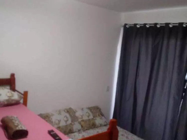 簡易ホテル Pousada Ararat