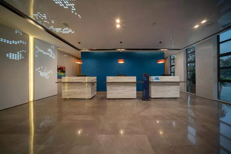 ホテル Holiday Inn Express Pinghu, An Ihg