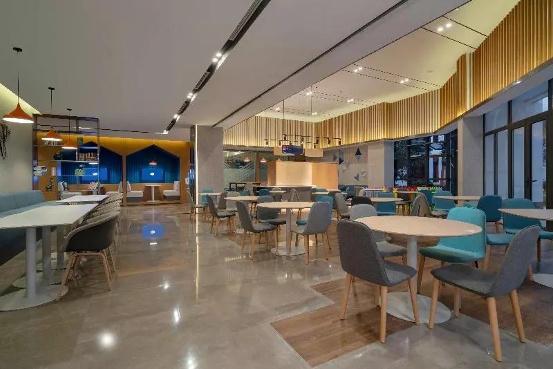 ホテル Holiday Inn Express Pinghu, An Ihg