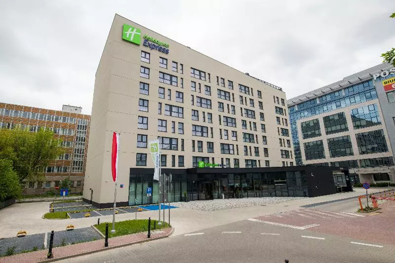 Hotelli Holiday Inn Express Warsaw   Mokotow, An Ihg