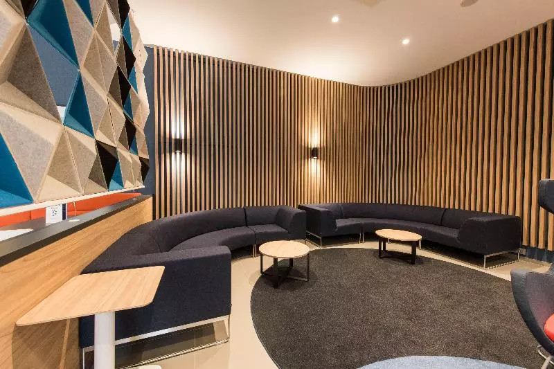 Hotelli Holiday Inn Express Warsaw   Mokotow, An Ihg