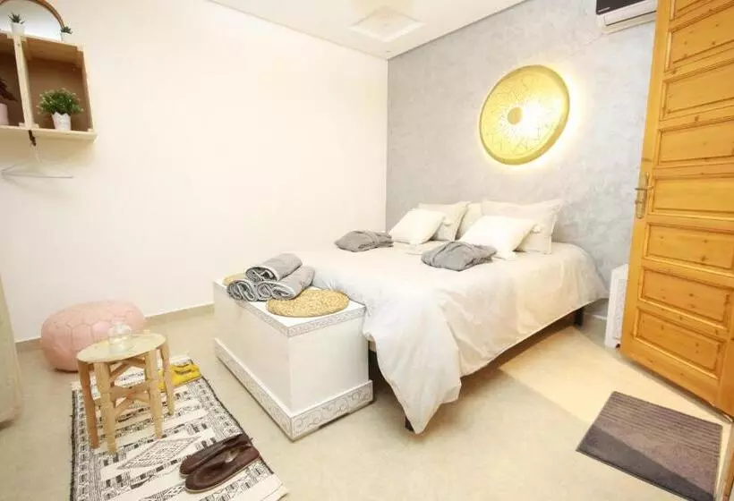 پانسیون Riad Miel & Une Nuit