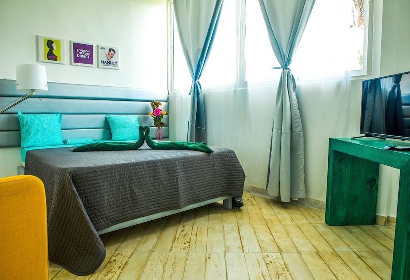 Everything Punta Cana Art