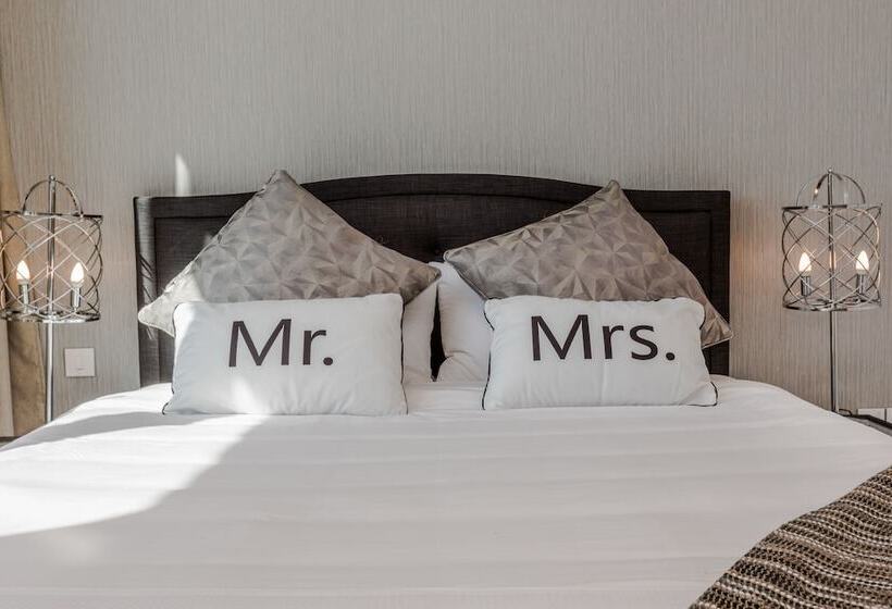 Fam Living   Mada Residences Downtown