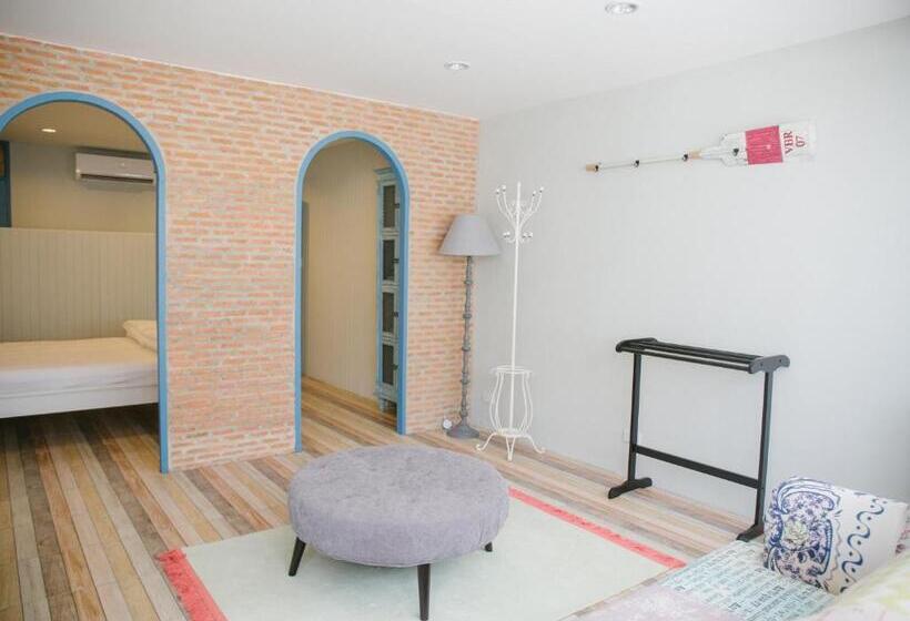 Fio's House By The Sea