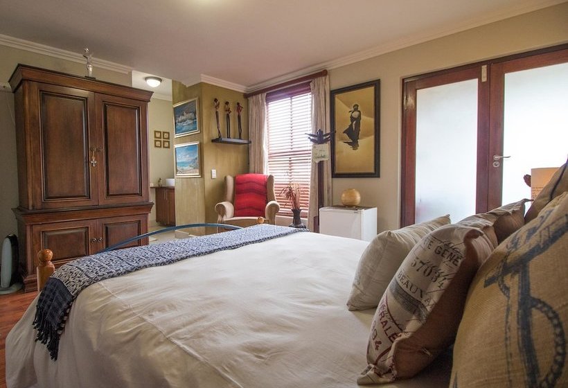 Greenways Golf Cottage