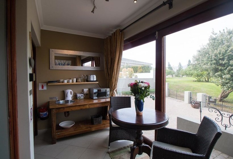 Greenways Golf Cottage