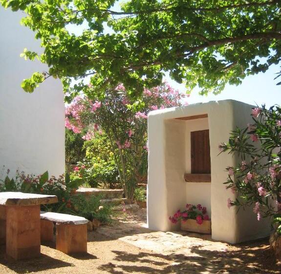 هتل Agroturismo Ca Na Joaneta