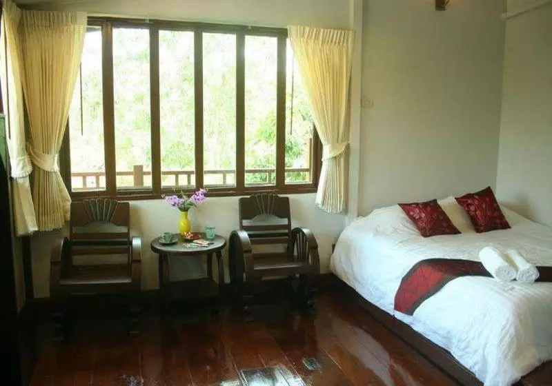 ホテル Baan Saranrom