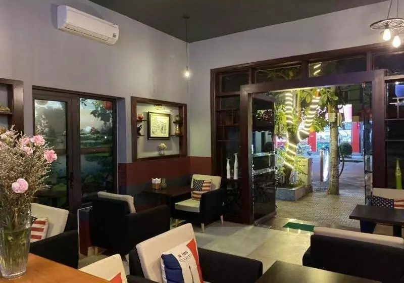 هتل Khach San Anh Phat 1