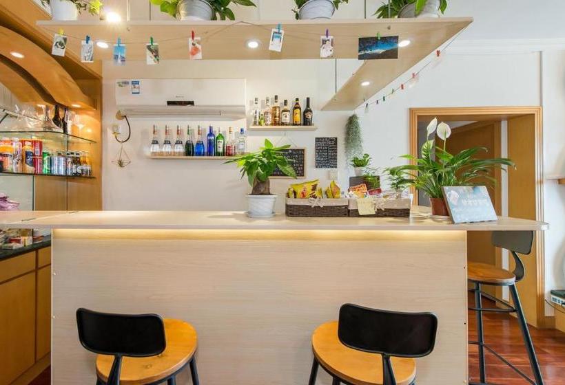 בית מלון כפרי Lee Home Youth Hostel