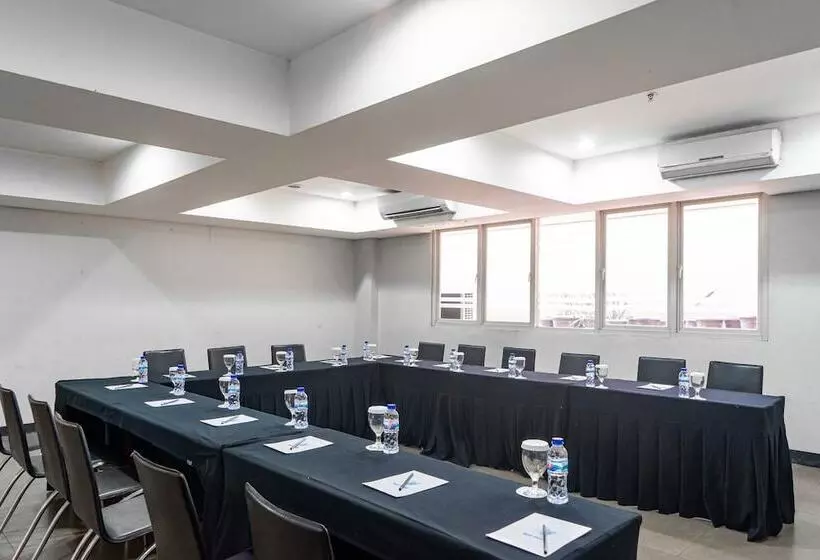 ペンション Reddoorz Plus Near Blok M Square