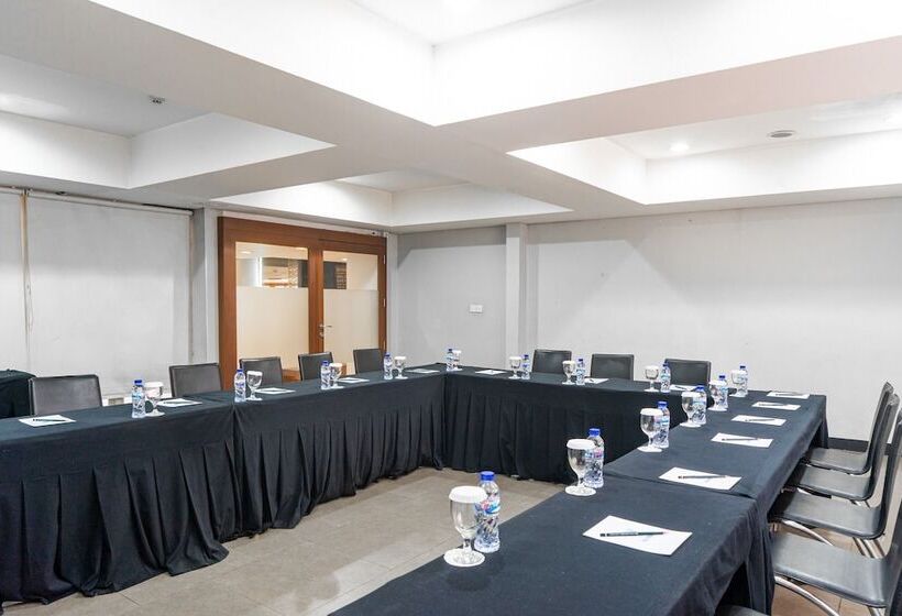 بنسيون Reddoorz Plus Near Blok M Square