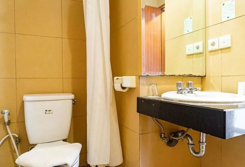 ペンション Reddoorz Plus Near Blok M Square