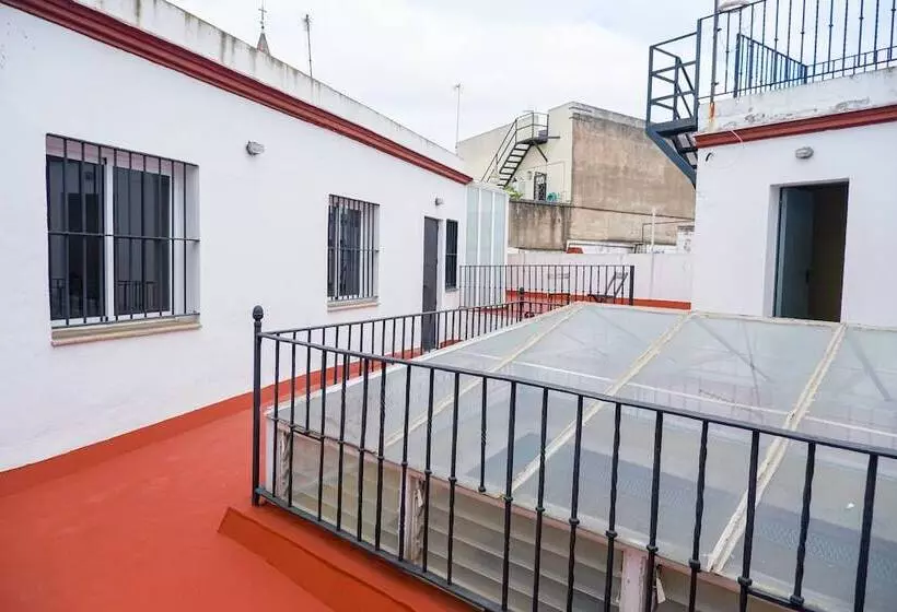 پانسیون San Isidoro Hostel Sevilla
