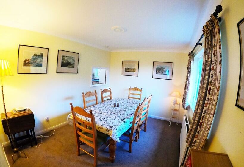 Steading Holidays   Ardvaig