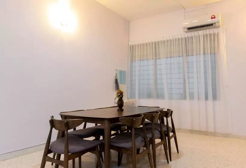 V Lodge By D Imperio Homestay Penang