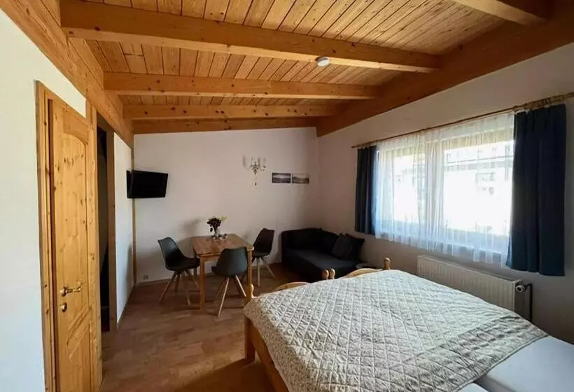 Cozy Apartment In Klütz With Garden