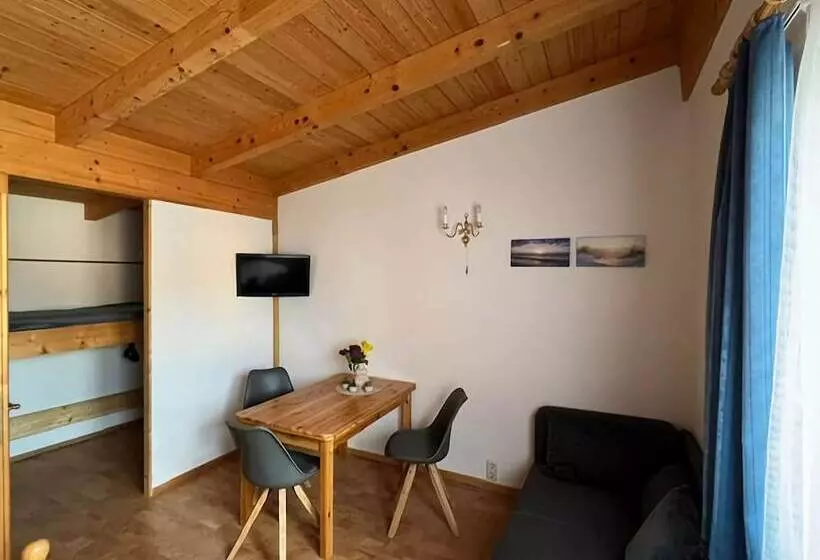 Cozy Apartment In Klütz With Garden