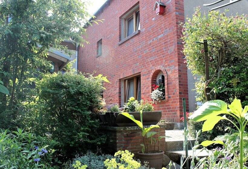 Cozy Apartment In Klütz With Garden