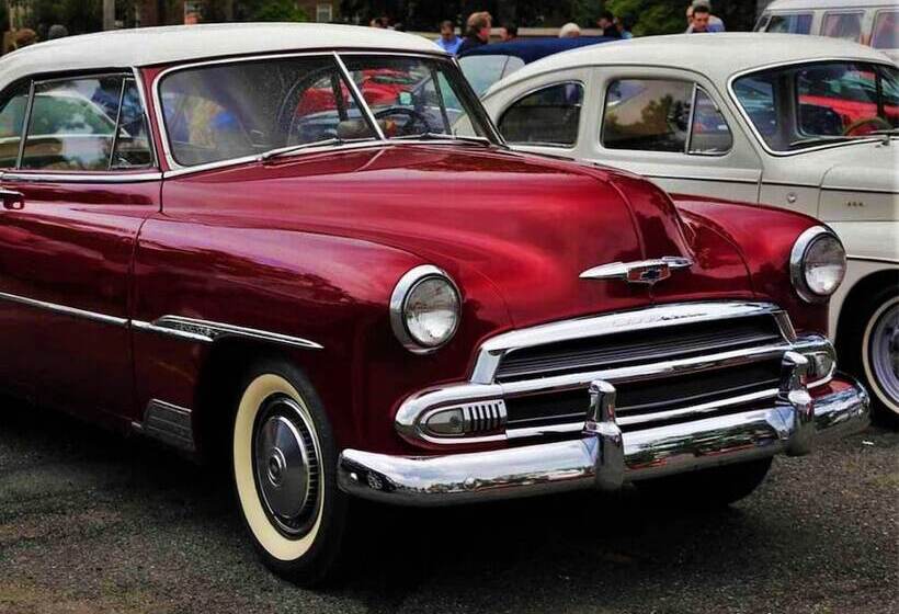 هتل Hostal Mozangel