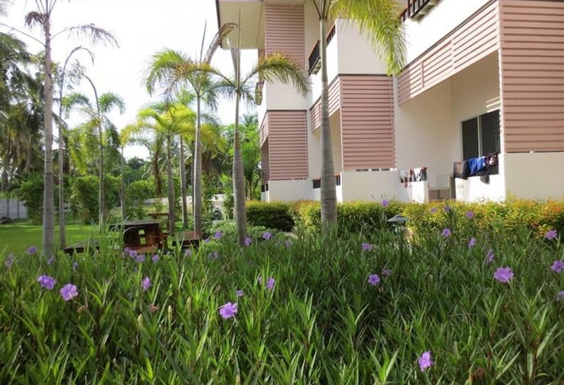 هتل One Wan Resort