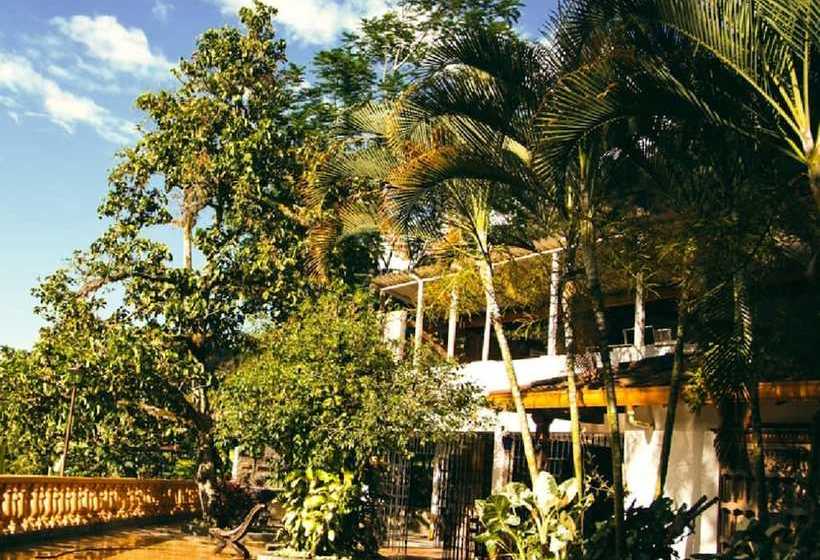 فندق Otrolado Lodge