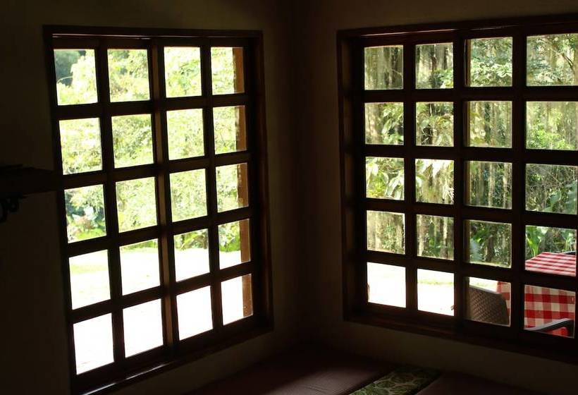 فندق Otrolado Lodge