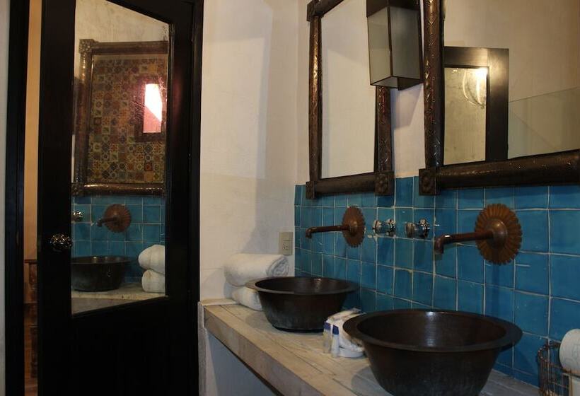 فندق Real De Piedra