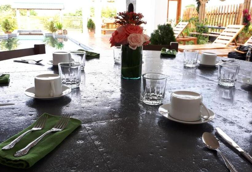 Hotel Villas Los Olivos