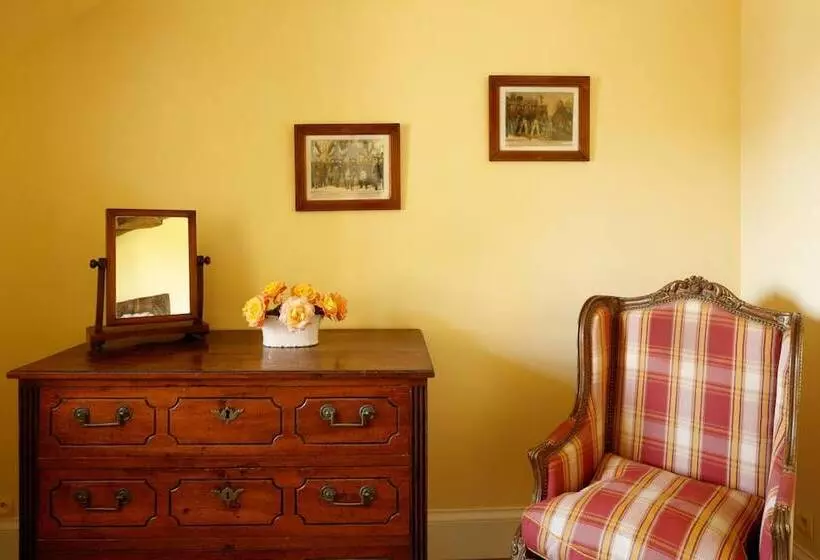 Le Manoir De Ravenoville