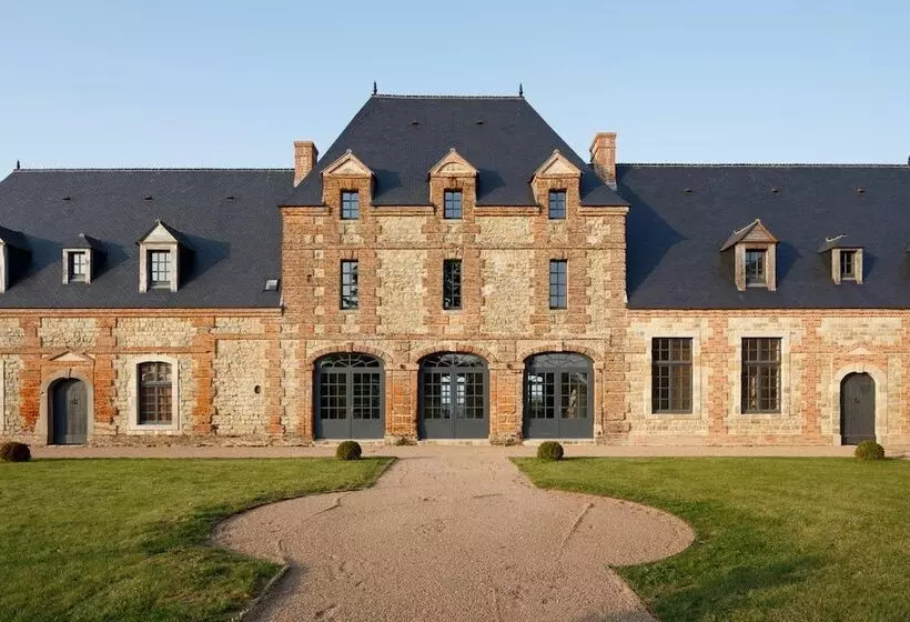 Le Manoir De Ravenoville