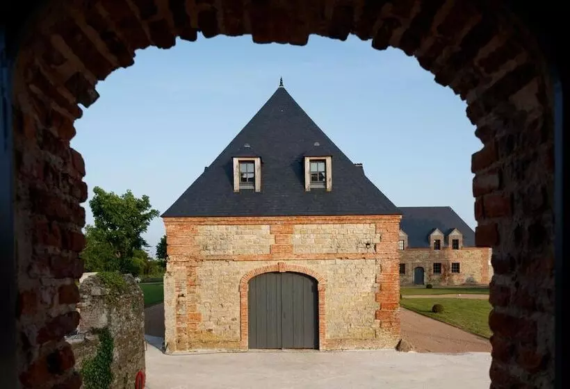 Le Manoir De Ravenoville