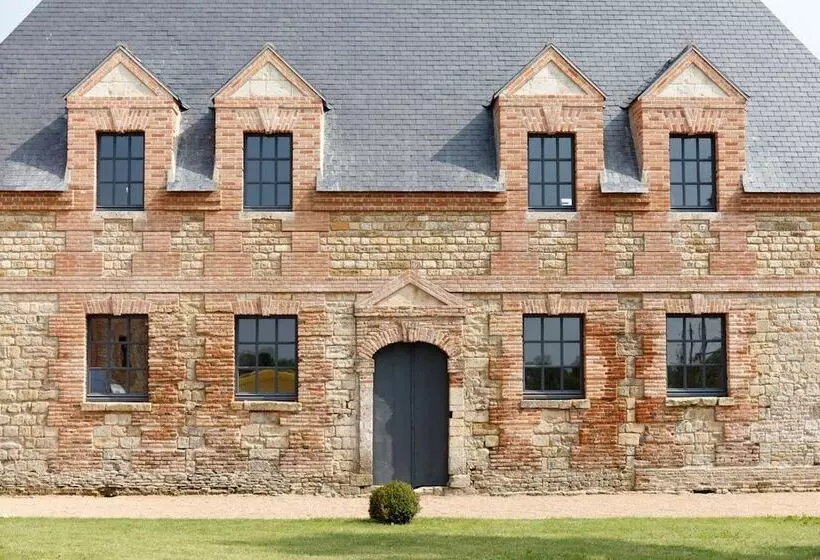 Le Manoir De Ravenoville