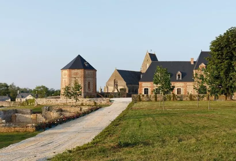 Le Manoir De Ravenoville