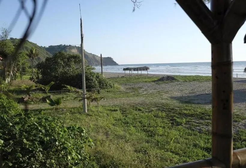 ペンション El Refugio Ayampe