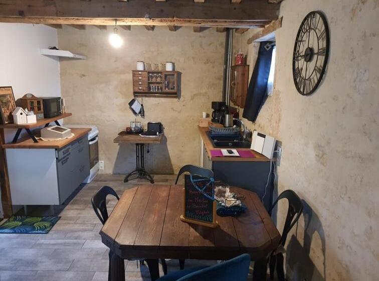 פנסיון Gîte Du Moulin De Barutel Mamers,petite Maison Avec 1 Chambre Idéale Couple,spa Et Soins Sur Réserva