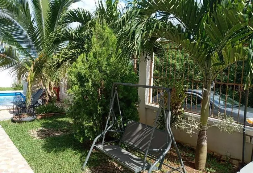 پانسیون Hostal Vista Del Mar