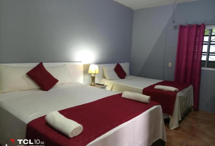 پانسیون Hostal Vista Del Mar