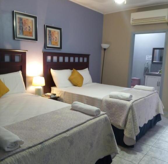 پانسیون Hostal Vista Del Mar